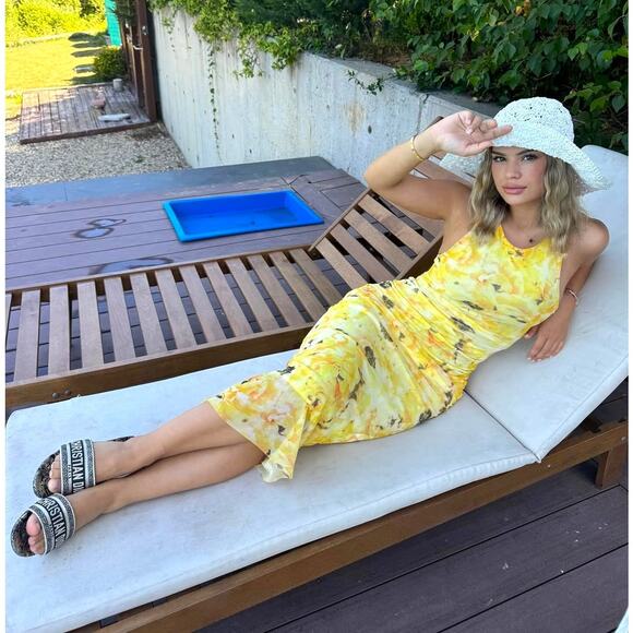 RARE!!! ZARA BLOGGER FAVE!!! Fitted Midi Dress NWT - Picture 13 of 16